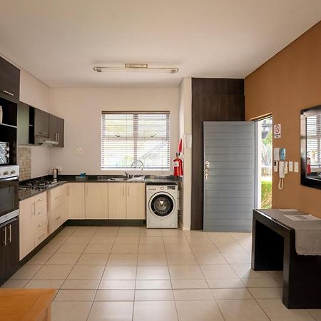 Apartments @ 125 Gaborone Bagian luar foto