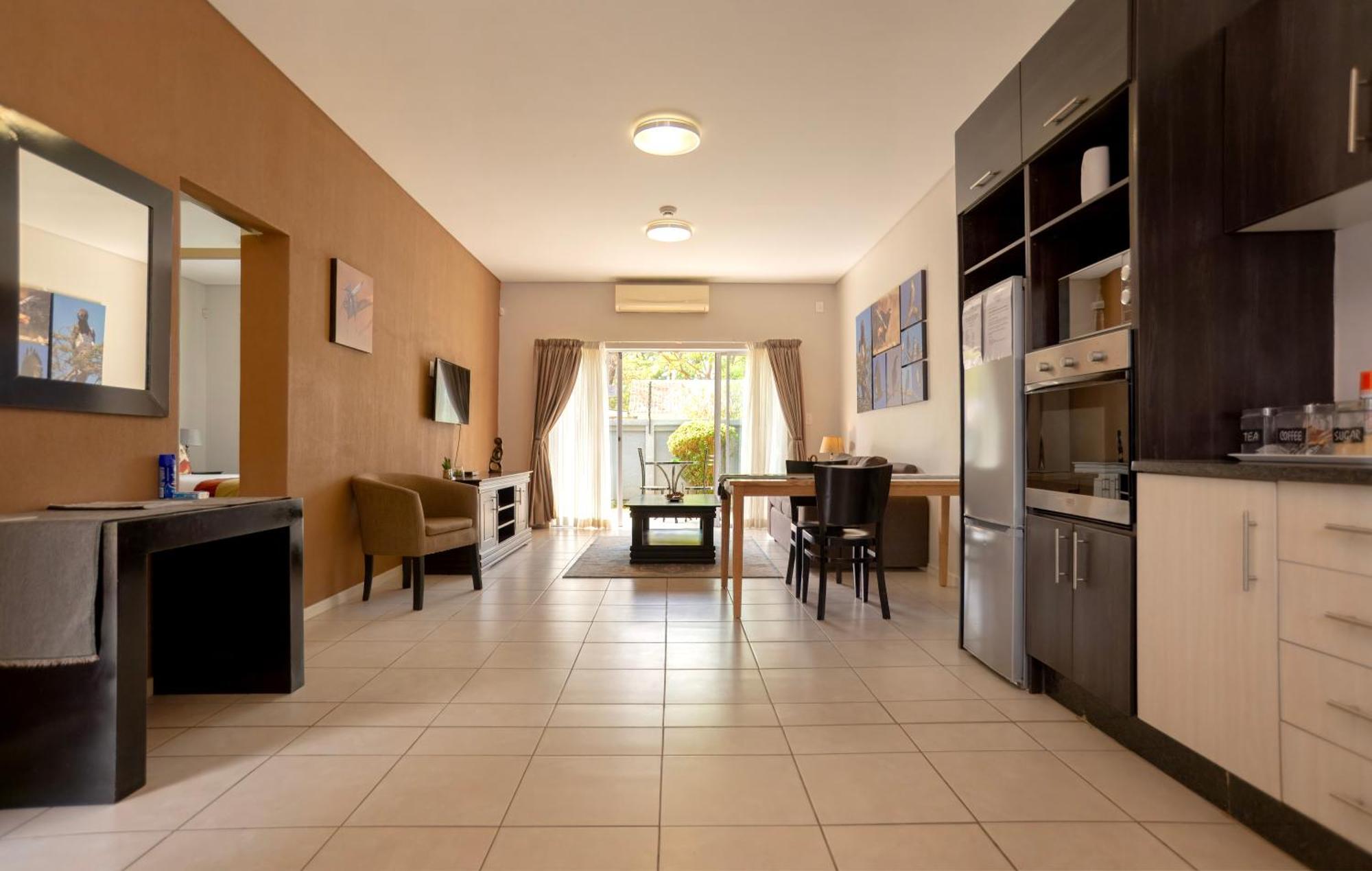 Apartments @ 125 Gaborone Bagian luar foto