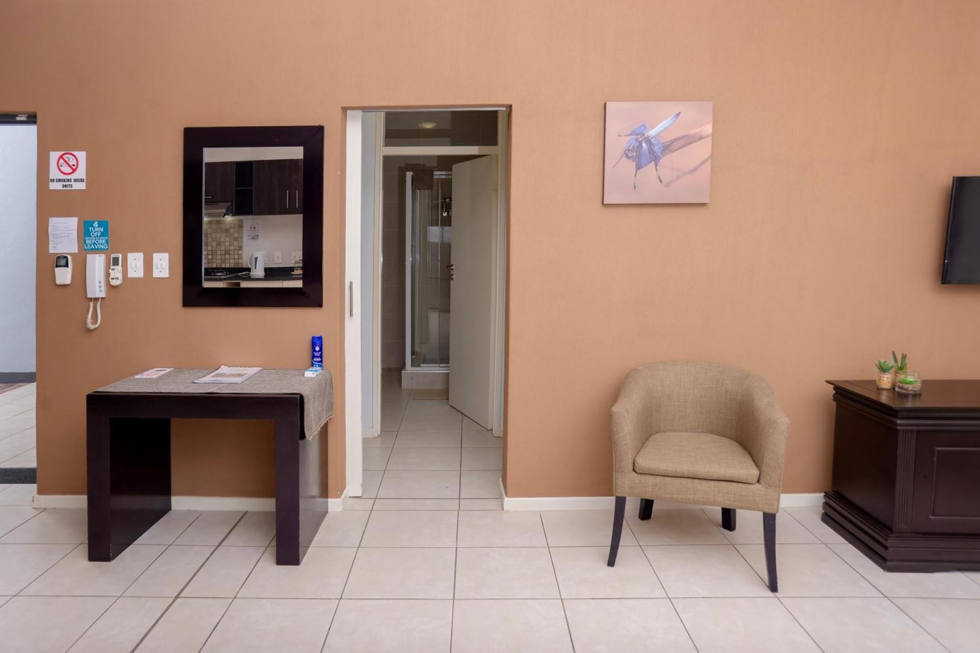 Apartments @ 125 Gaborone Bagian luar foto