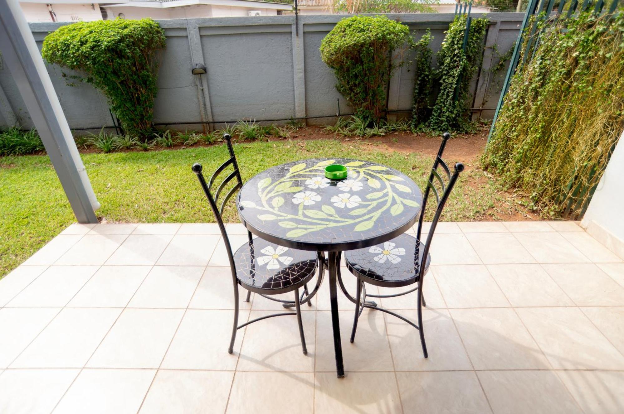 Apartments @ 125 Gaborone Bagian luar foto